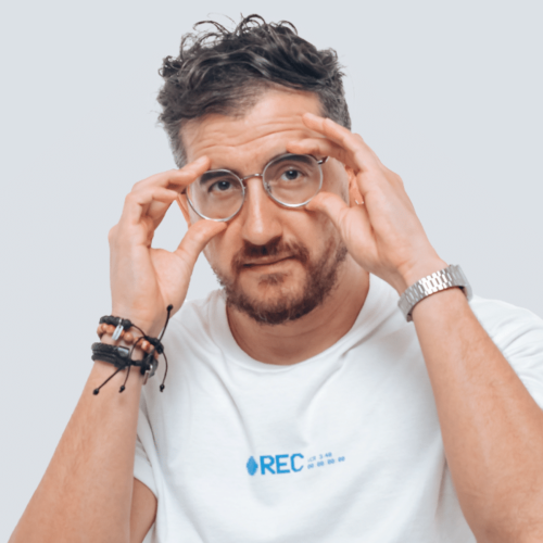 Humorista Afonso Padilha se apresenta em Rio Preto no dia 04 de outubro, às 18h, com o show “Como Nossos Pais”, no Teatro Municipal Paulo Moura.