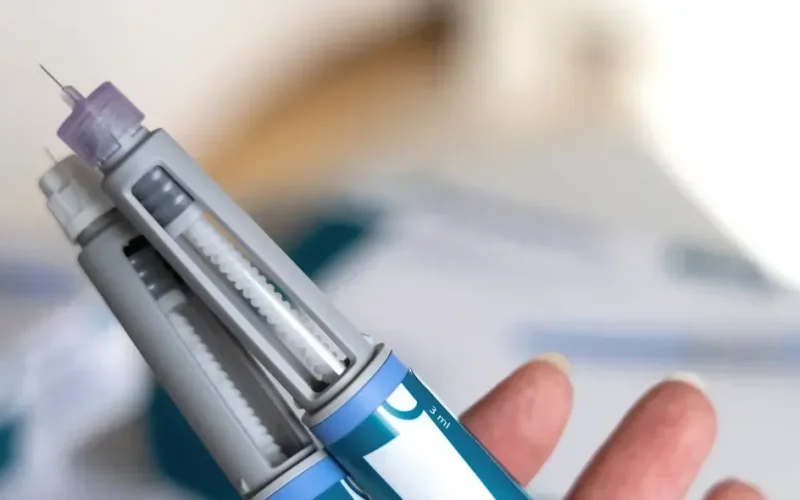 “Magras e com o cabelo caindo”: uso de canetas emagrecedoras muda rotina de tratamento capilar